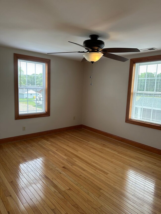 Building Photo - Davidsonville