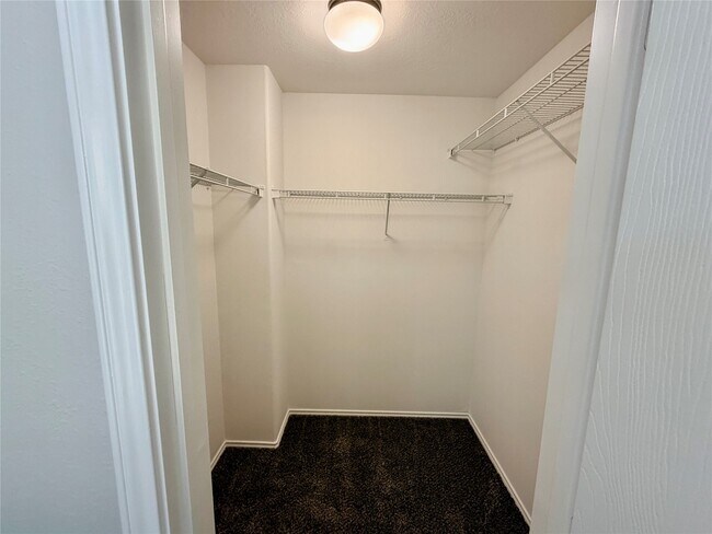 Building Photo - 9011 Aspen Trace Ln