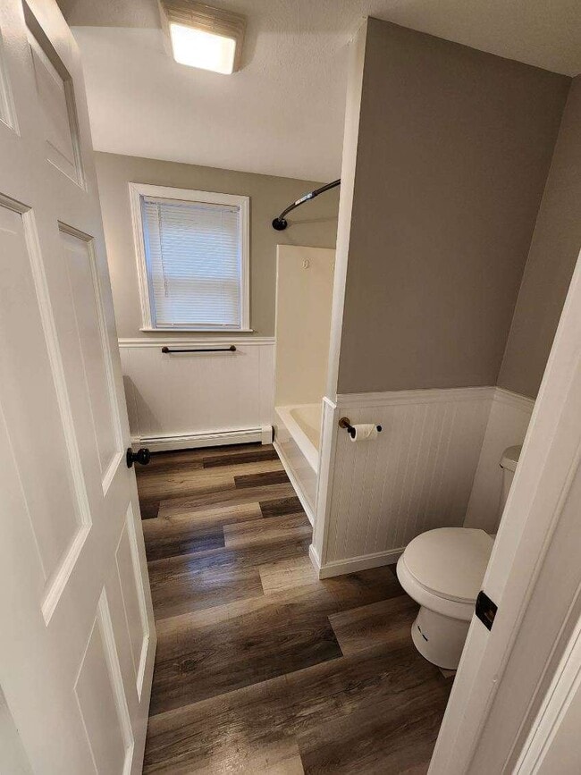 Full Bath 1st floor - 8 Stair Fls