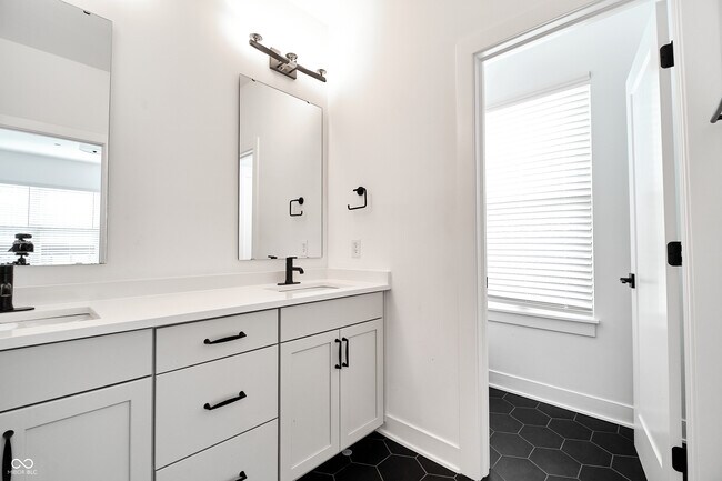 Building Photo - 519 Fulton St