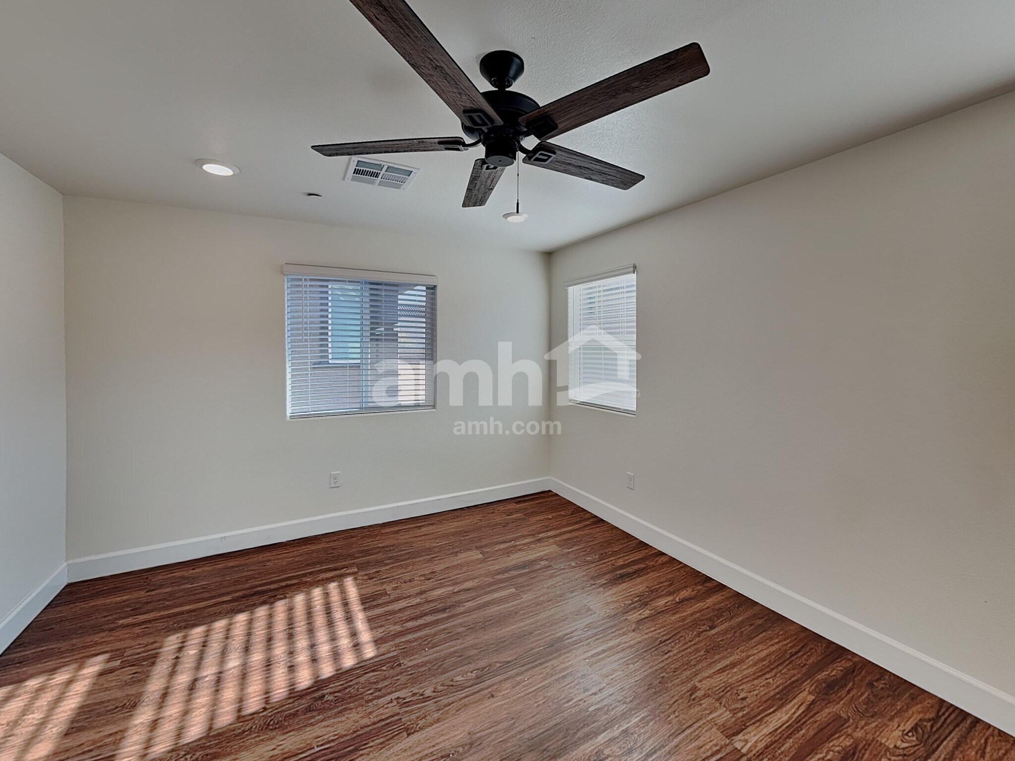 Building Photo - 327 Cape Seville Pl