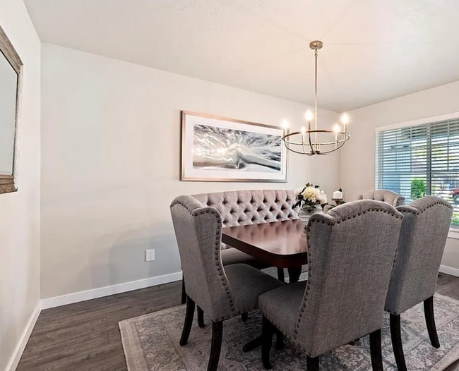 Building Photo - This home has it all!