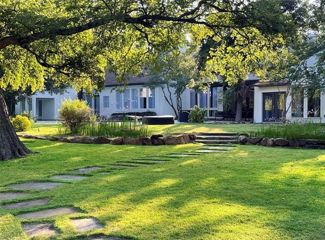 Building Photo - 6802 Bert Ln