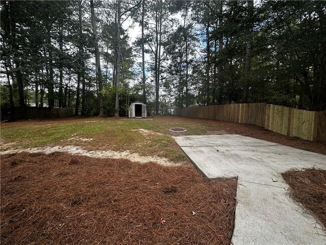 Building Photo - 2536 Country Lake Cir