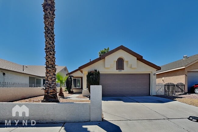 Building Photo - 2241 Goldhill Way