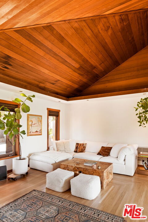 Building Photo - 21071 Waveview Dr