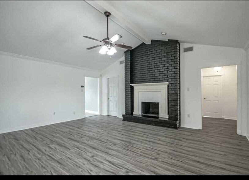 Building Photo - 41 Cabernet Dr