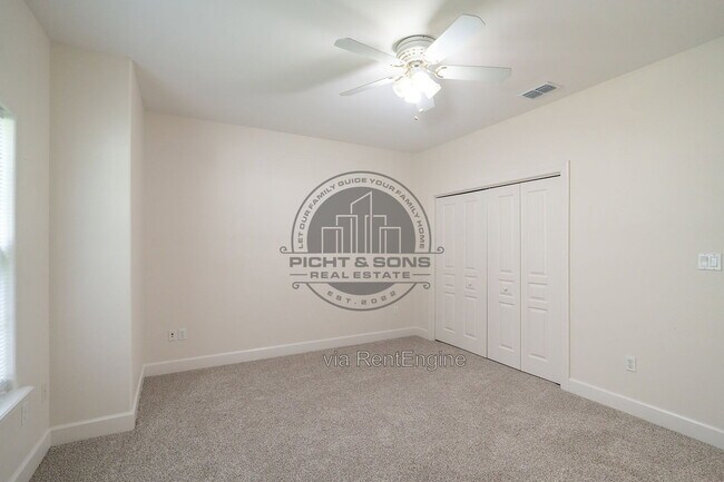 Building Photo - 9540 Starhawk Dr