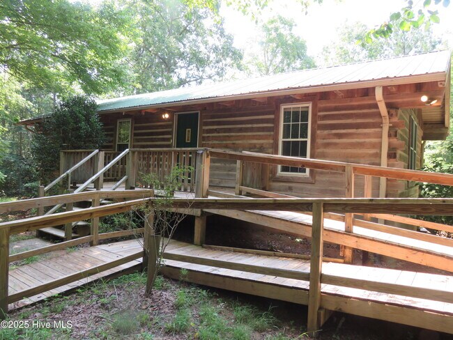 Primary Photo - 168 Woodward Ln