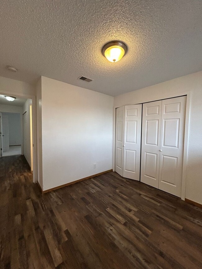 Building Photo - 2 BR/1 BA Condo in Desirable Area of Wesminster, CO