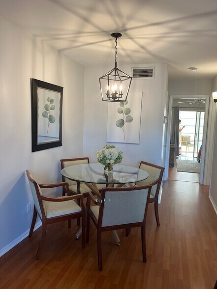 Building Photo - 110 Spring Lake Ct