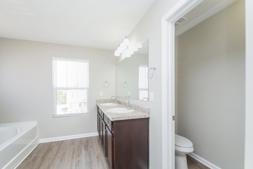 Building Photo - 163 Possum Creek Ln