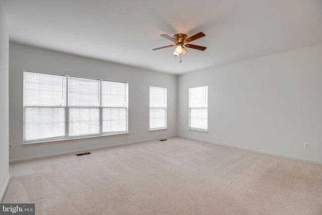 Building Photo - 42670 Hollyhock Terrace