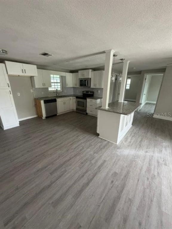 Building Photo - 1051 Maybury Dr