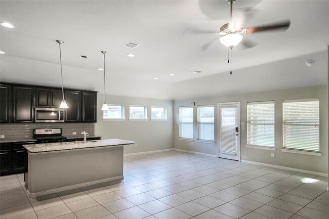 Building Photo - 16210 Stoney Elms Ct