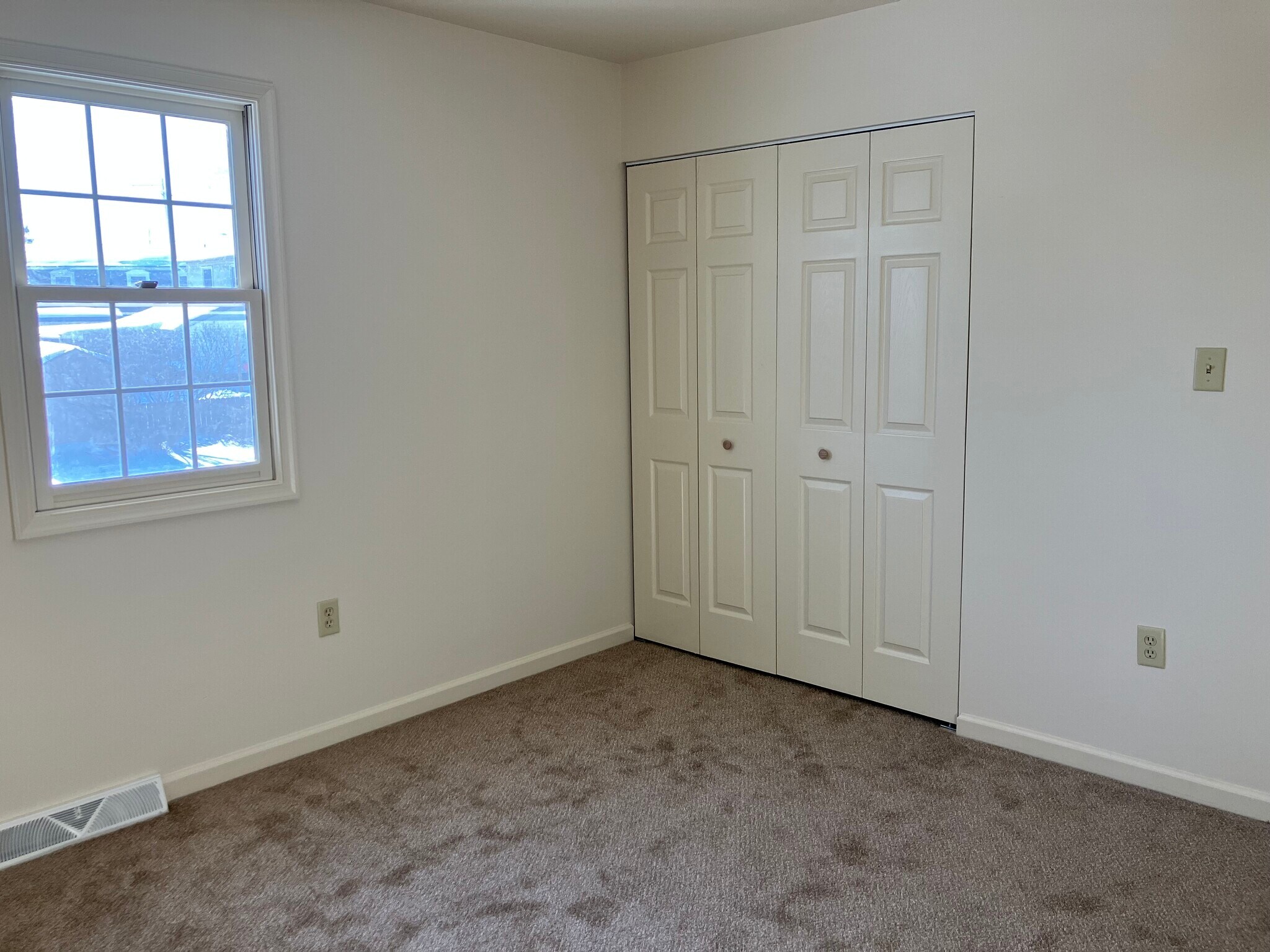 Building Photo - 166 Northwood Ct