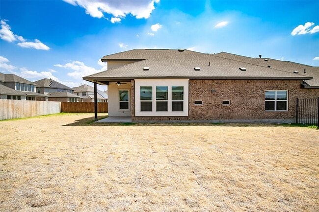 Building Photo - 220 Berean Ln