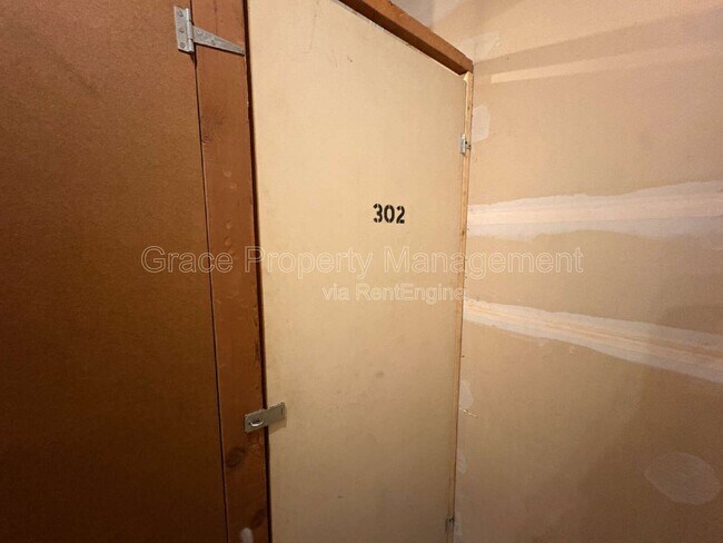 Building Photo - 400 S Lafayette St