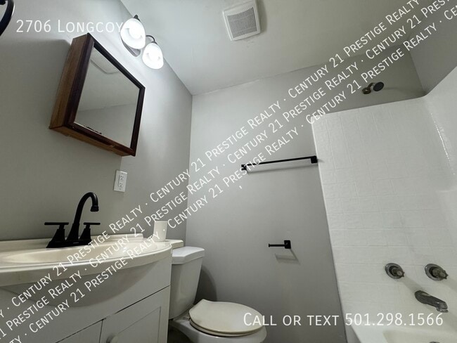 Building Photo - 2706 Longcoy-