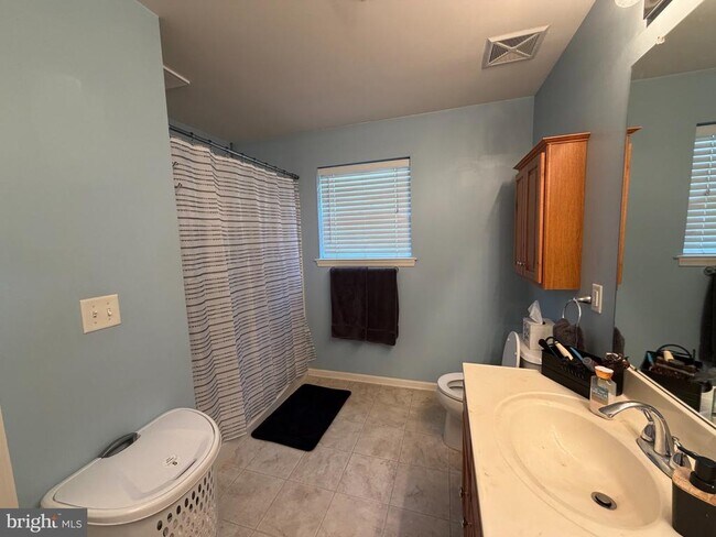 Building Photo - 110 Lionheart Ln