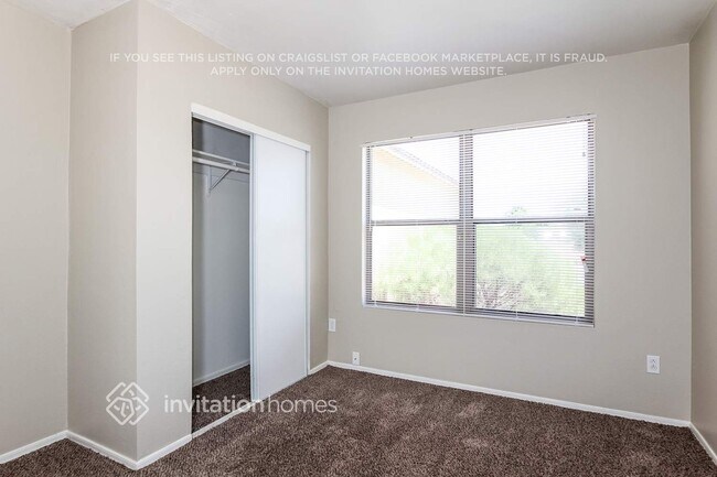 Building Photo - 12628 N Main St