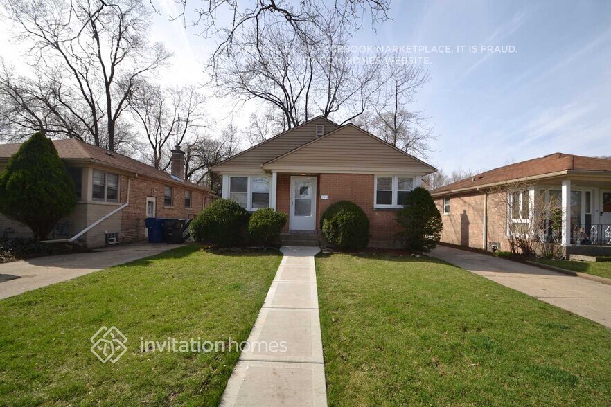 Primary Photo - 1624 Mulford St