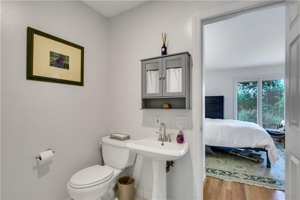 Building Photo - 925 Highland Terrace NE