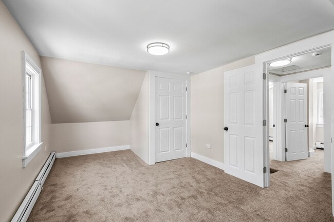 Building Photo - Beautifully Renovated 4-Bedroom Home in Ea...