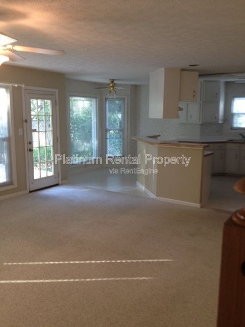 Building Photo - 1020 Twin Brook Ct NW