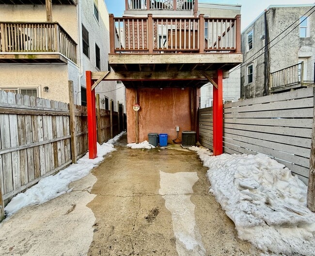 Building Photo - 2205 Fitzwater St