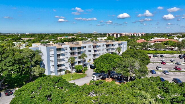 Building Photo - 500 Executive Center Dr