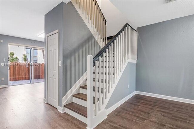 Building Photo - 11507 NW 77th St