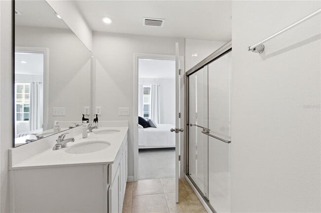 Building Photo - 4740 Old Blush St