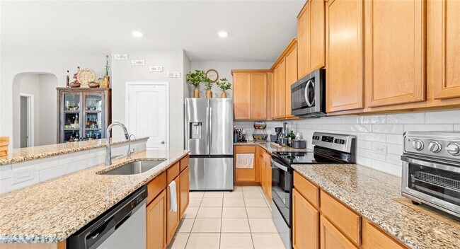 Building Photo - 312 Bougainvillea Lp