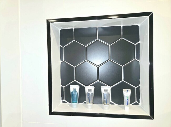 Building Photo - 451 E Lincoln Ave