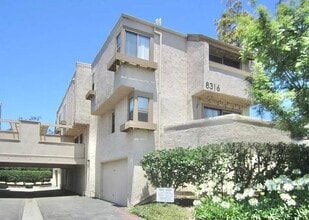 Building Photo - 8316 Via Sonoma