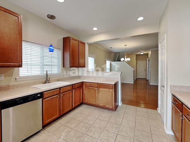 Building Photo - 14124 Holly Springs Dr