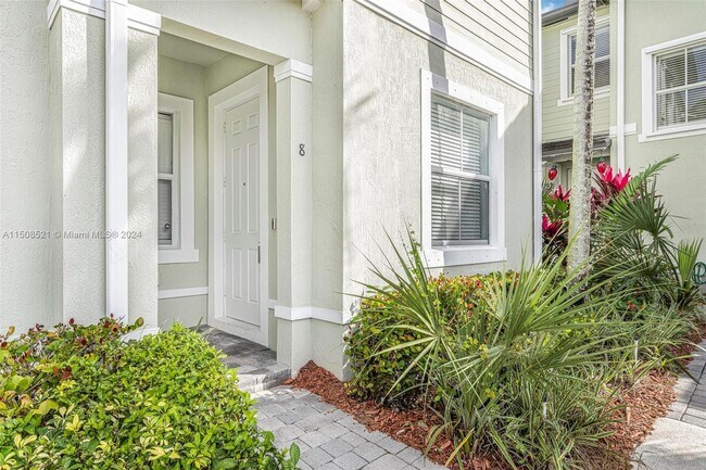 Primary Photo - 2853 SE 1st Dr