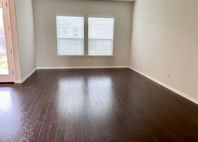 Building Photo - 2904 Tempe Dr