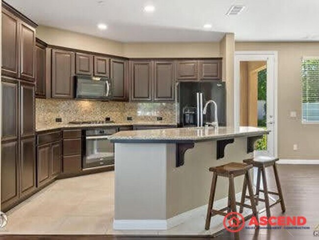 Building Photo - Stunning 4 bedroom Home In Gated Community!