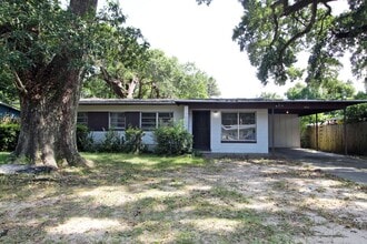 Building Photo - HUD Accepted! 3BR/2BA West Pensacola Home – Fenced Yard