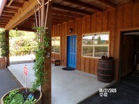 Building Photo - Quiet Country Home
