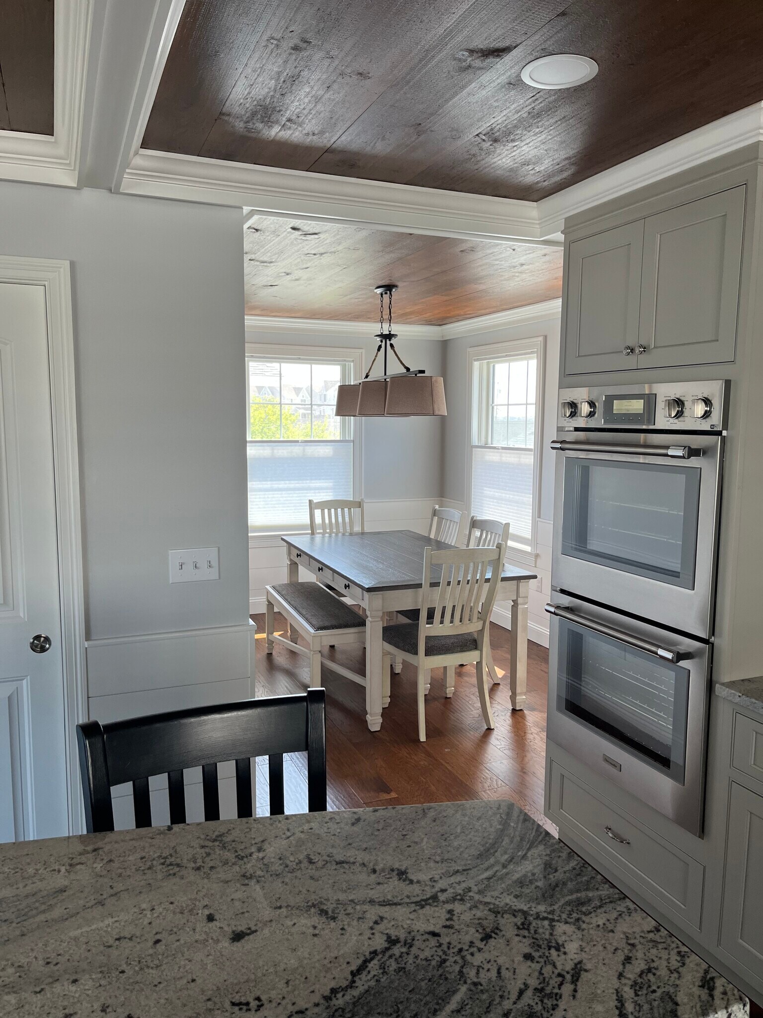 Building Photo - 2 1/2 Dumas Ave