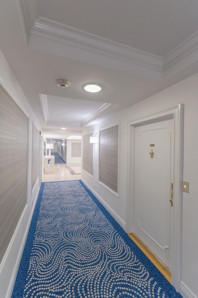 Building Photo - 250 Bradley Pl