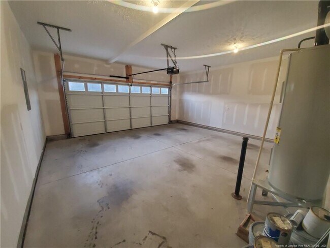 Building Photo - 1717 Cherrypoint Dr