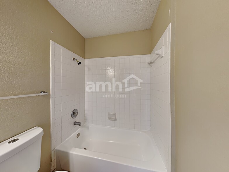 Building Photo - 3332 Chapel Ridge Way