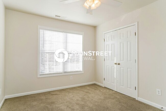 Building Photo - 4 Bedroom Pet-Friendly Home in KNIGHTDALE, NC with Main Street Renewal