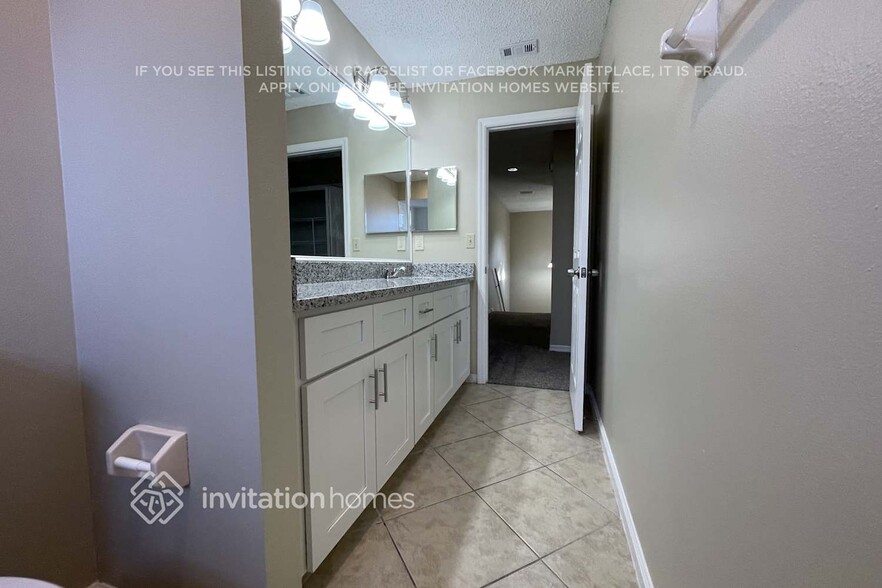 Building Photo - 9056 Quail Creek Dr