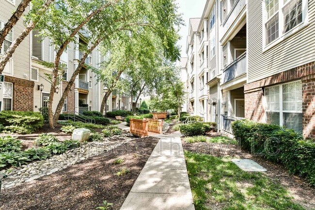 Building Photo - 3021 Nicosh Cir