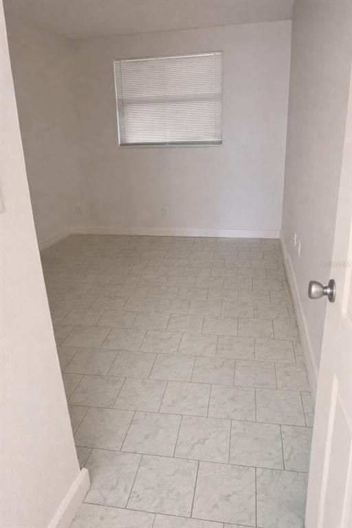 Building Photo - 5622 River Rd